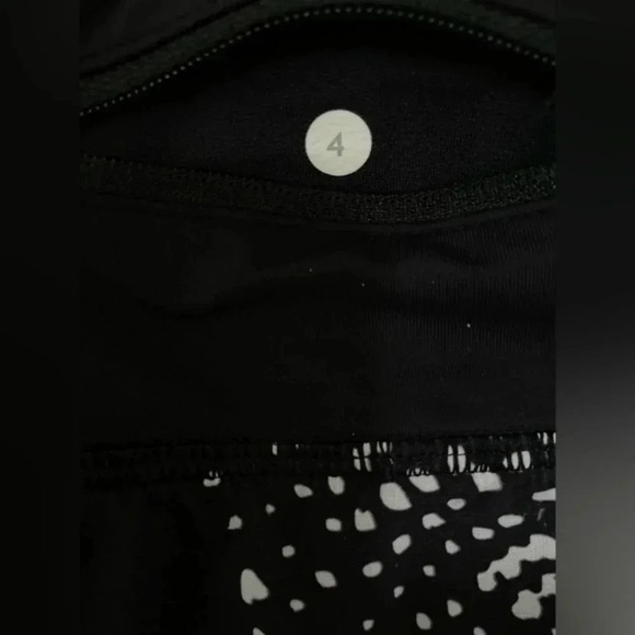 Lululemon Athletica Static Mist White/Black Speed shorts - Picture 2 of 5
